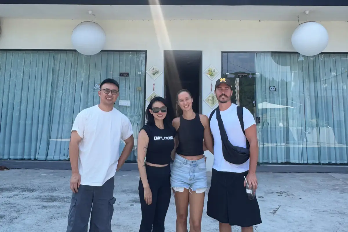 Global brand partners visiting the XINZIRAIN factory (6)