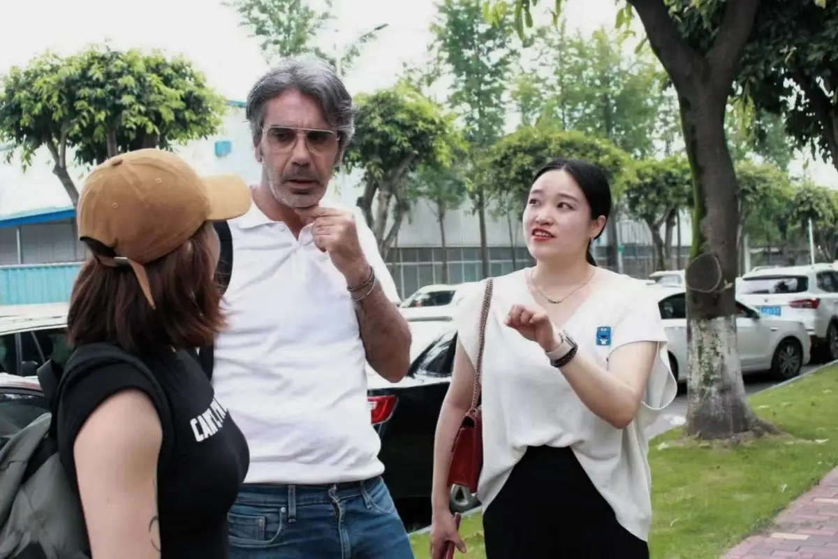 Global brand partners visiting the XINZIRAIN factory (8)