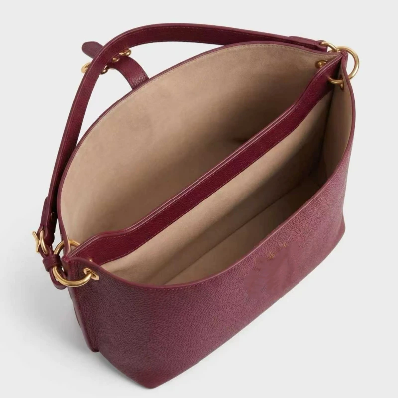  the bag’s internal organization - Bagsrain.webp